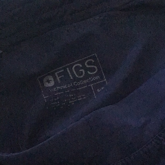 FIGS Kade Cargo Scrub Pants wear figs scrubs scrub pants healthcare worker - Picture 8 of 14